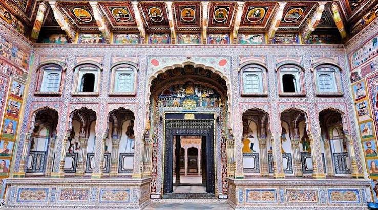 Frescoed havelis of Mandawa and Nawalgarh in the Shekhawati region